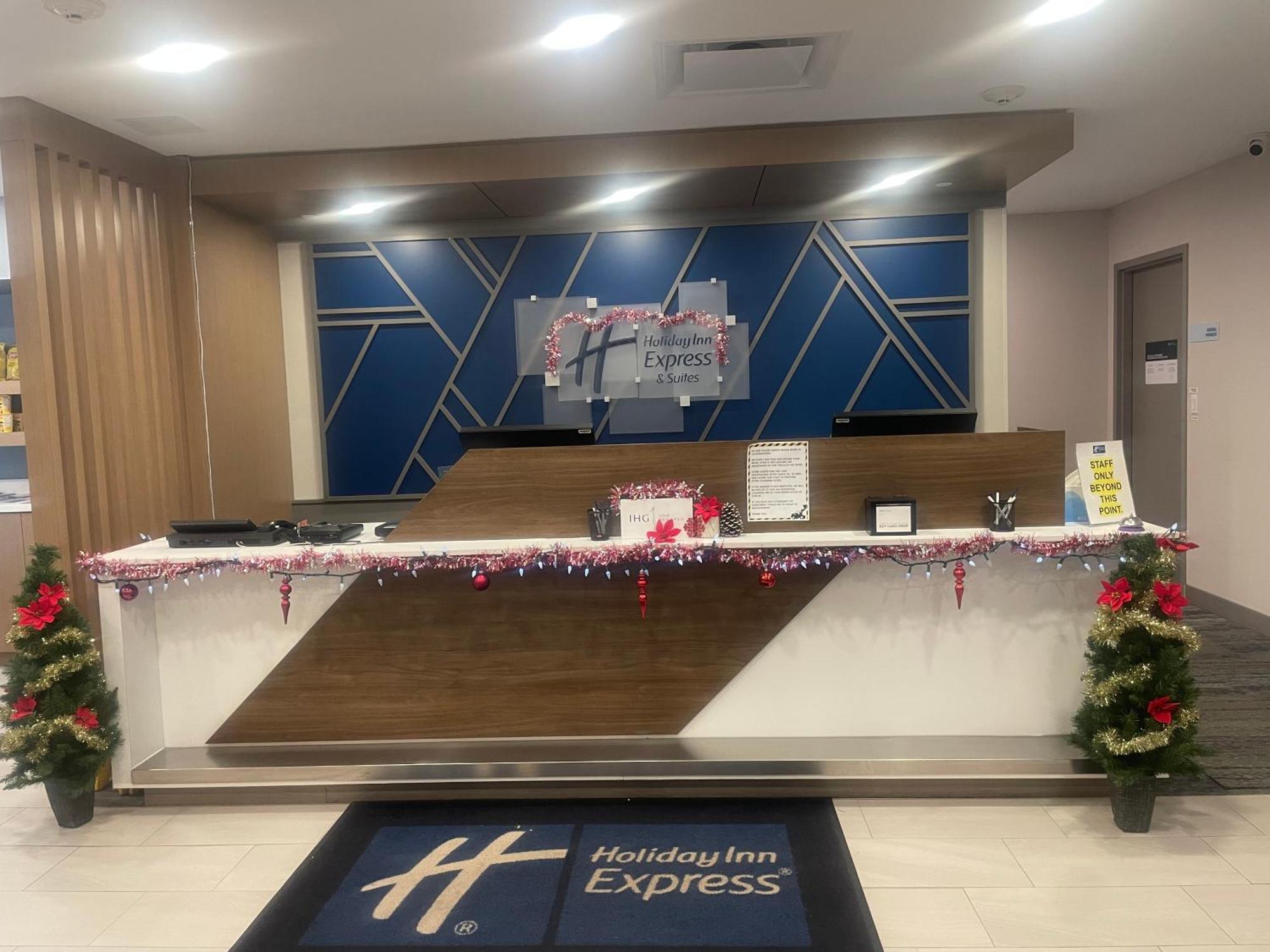 Holiday Inn Express & Suites Huntsville By Ihg Εξωτερικό φωτογραφία
