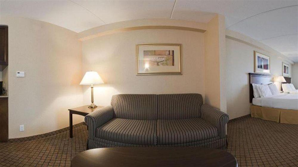 Holiday Inn Express & Suites Huntsville By Ihg Εξωτερικό φωτογραφία